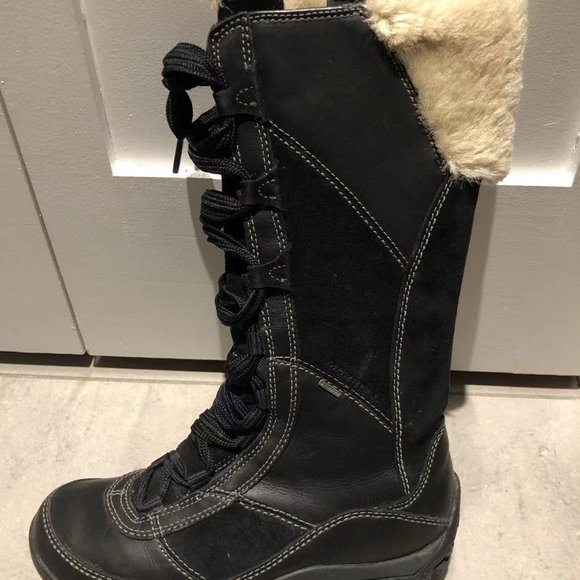 Moving out sale, Brand New Merrell Ladies black waterproof winter boots-size7 - Picture 2 of 10